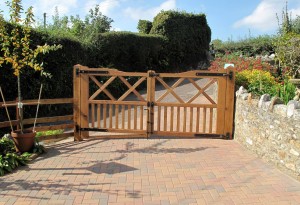 Oak Gates Bespoke - The Wooden Workshop Bampton Devon - Copy