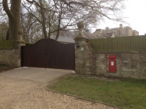 Driveway gate, Oak. The Wooden Workshop, Oakford, Tiverton, Devon.