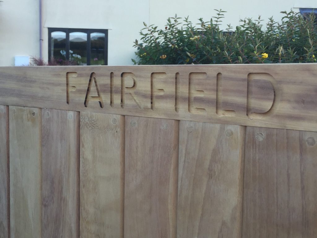 engraving-on-iroko-gates-1