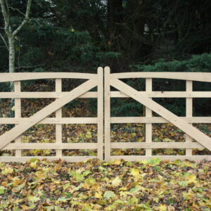 Oak gates - The Wooden Workshop - Bampton - Devon