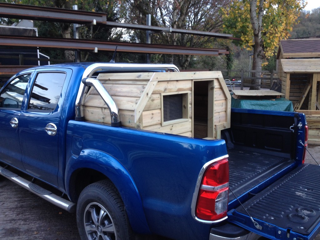 truck bed kennel