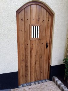 Oak Gothic Gate - The Wooden Workshop oakford Devon