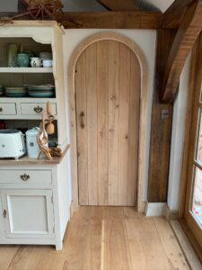 Oak curved door - The Wooden Workshop Oakford Devon